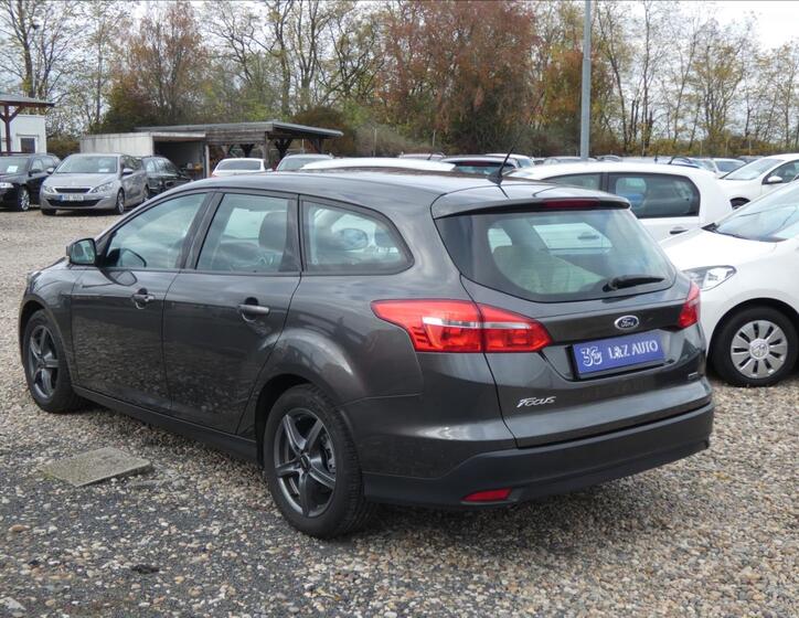 Ford Focus 6