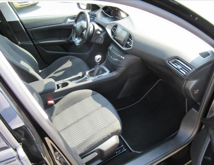 Peugeot 308 17
