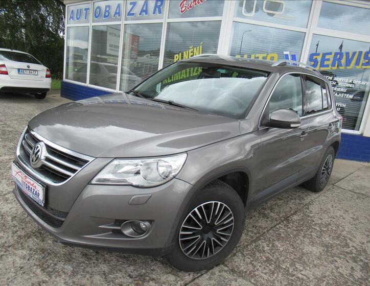 Volkswagen Tiguan 1