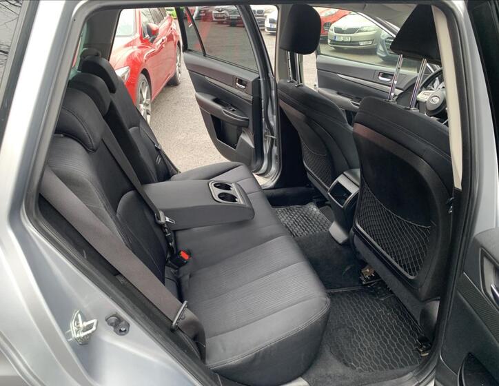 Subaru Legacy 10