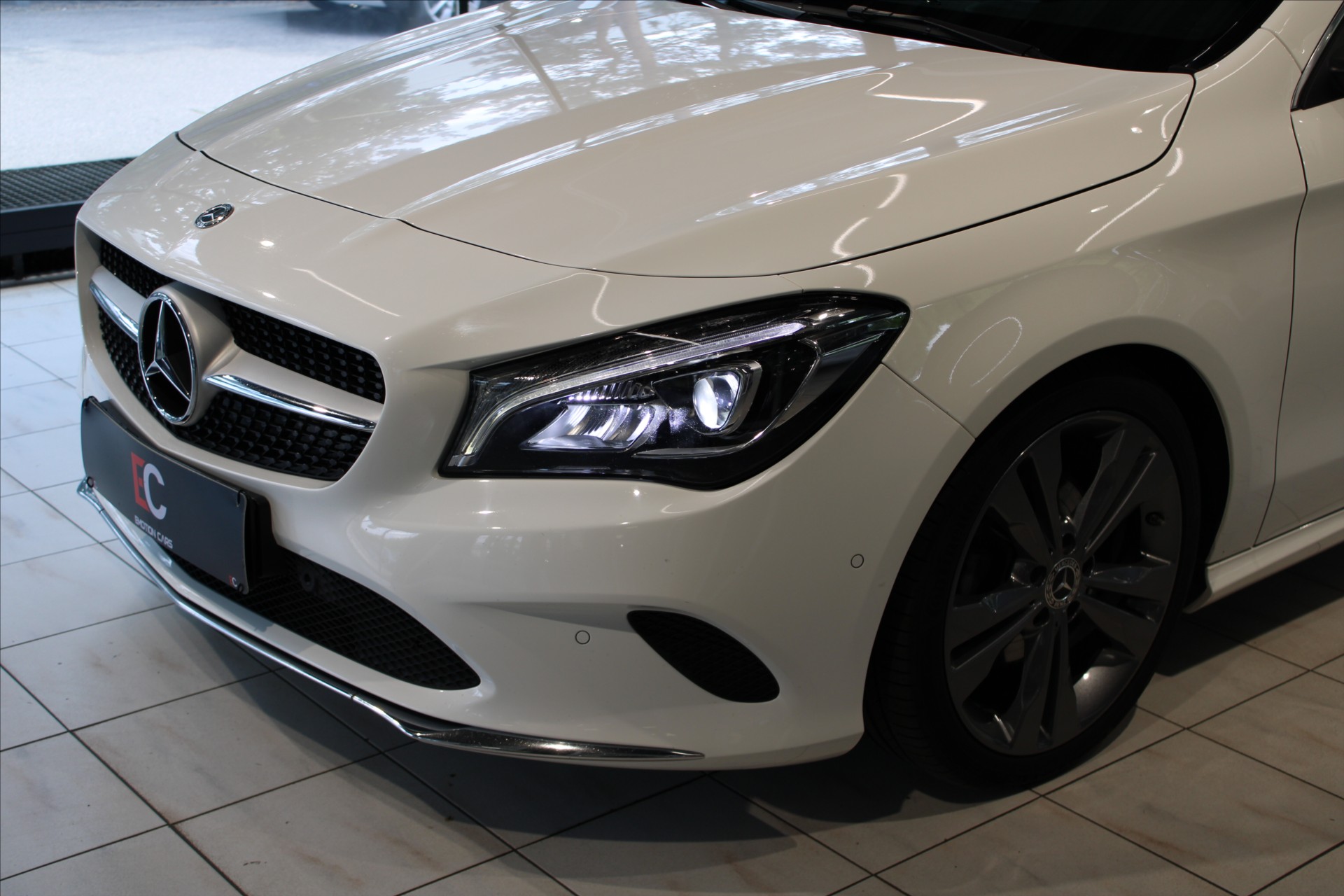 Mercedes-Benz CLA