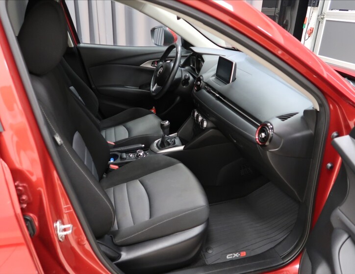 Mazda CX-3 11