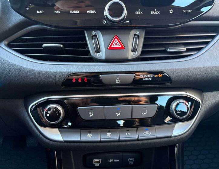 Hyundai i30 30