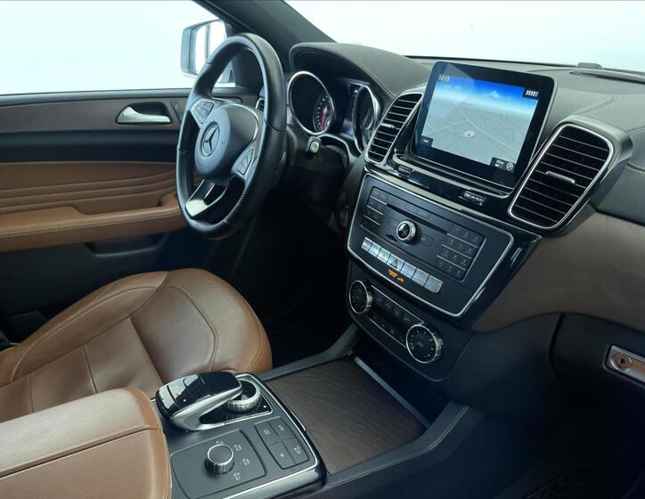 Mercedes-Benz GLE 17