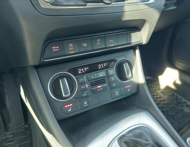 Audi Q3 32