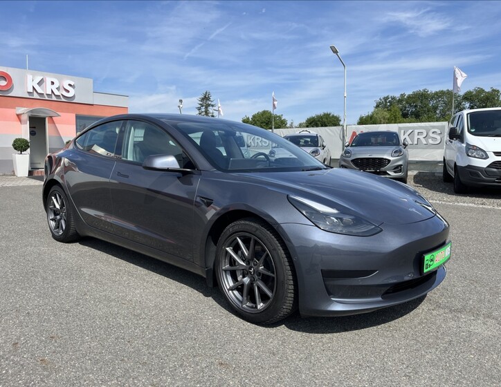 Tesla Model 3 15