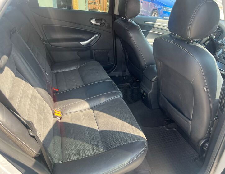 Ford Mondeo 10