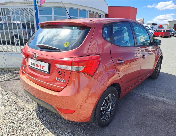 Hyundai ix20 3