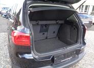 Volkswagen Tiguan 9