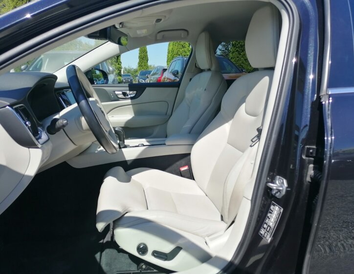Volvo V60 10