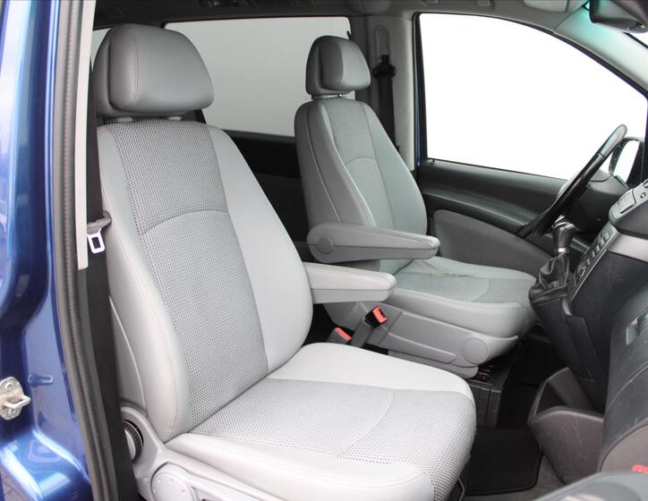 Mercedes-Benz Viano 11