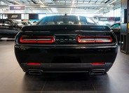 Dodge Challenger 4