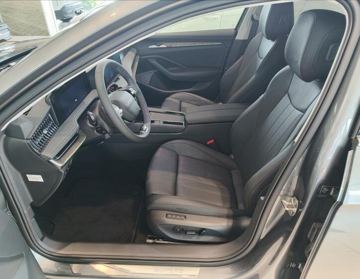 Škoda Superb 4