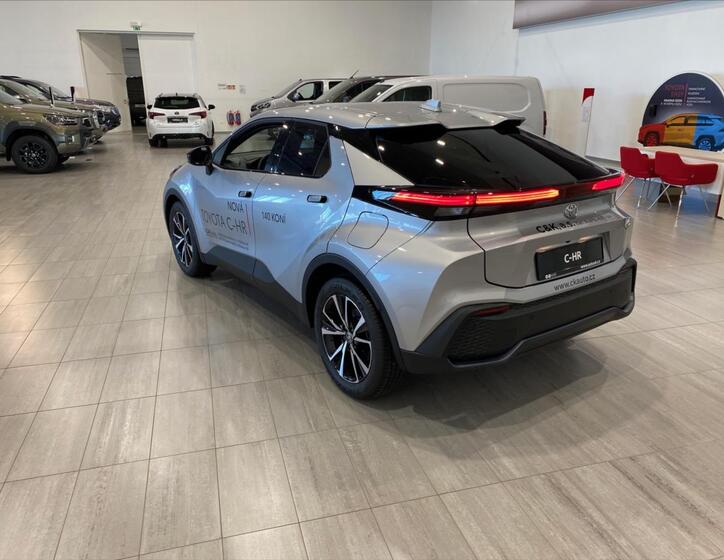 Toyota C-HR 7