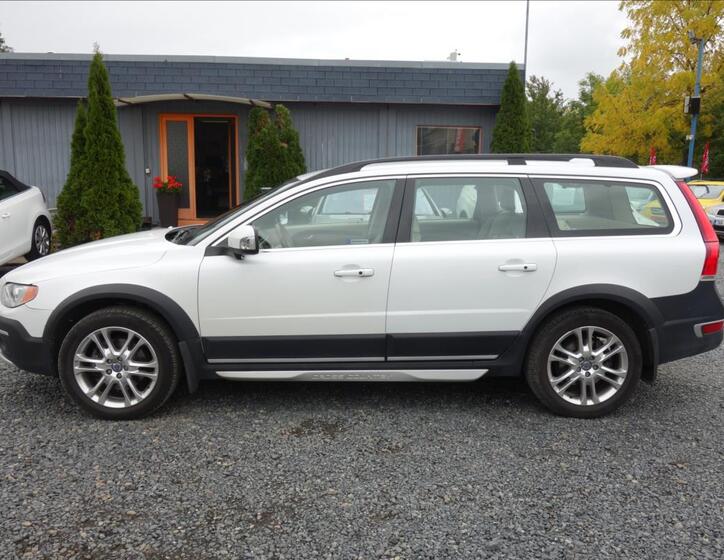 Volvo XC70 3
