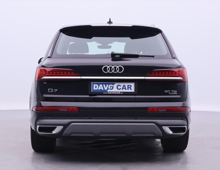 Audi Q7 6