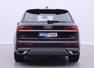 Audi Q7 6