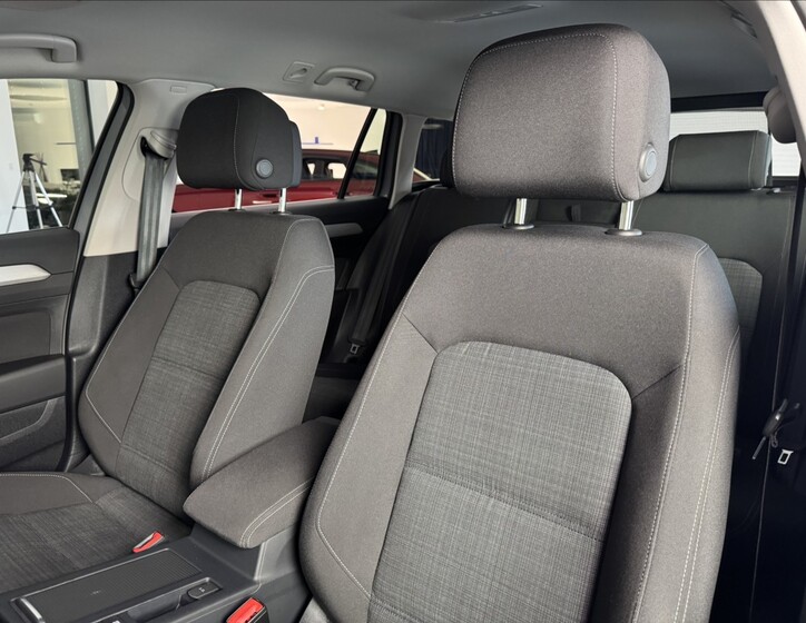 Volkswagen Passat 24
