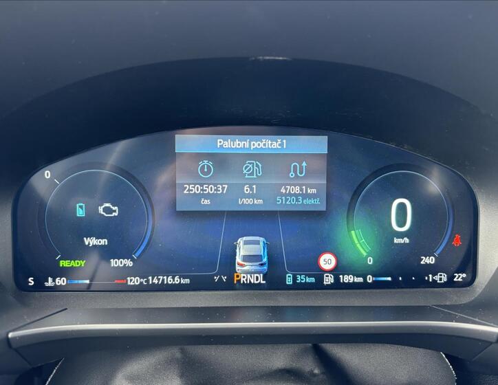 Ford Kuga 25
