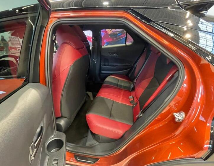 Toyota C-HR 25