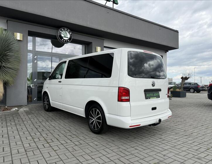 Volkswagen Multivan 5