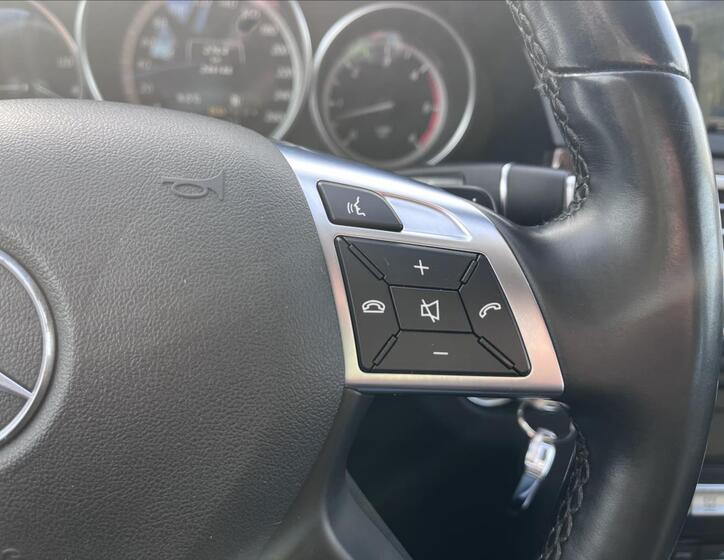 Mercedes-Benz Třídy E 9