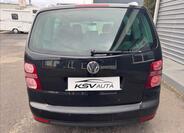 Volkswagen Touran 8