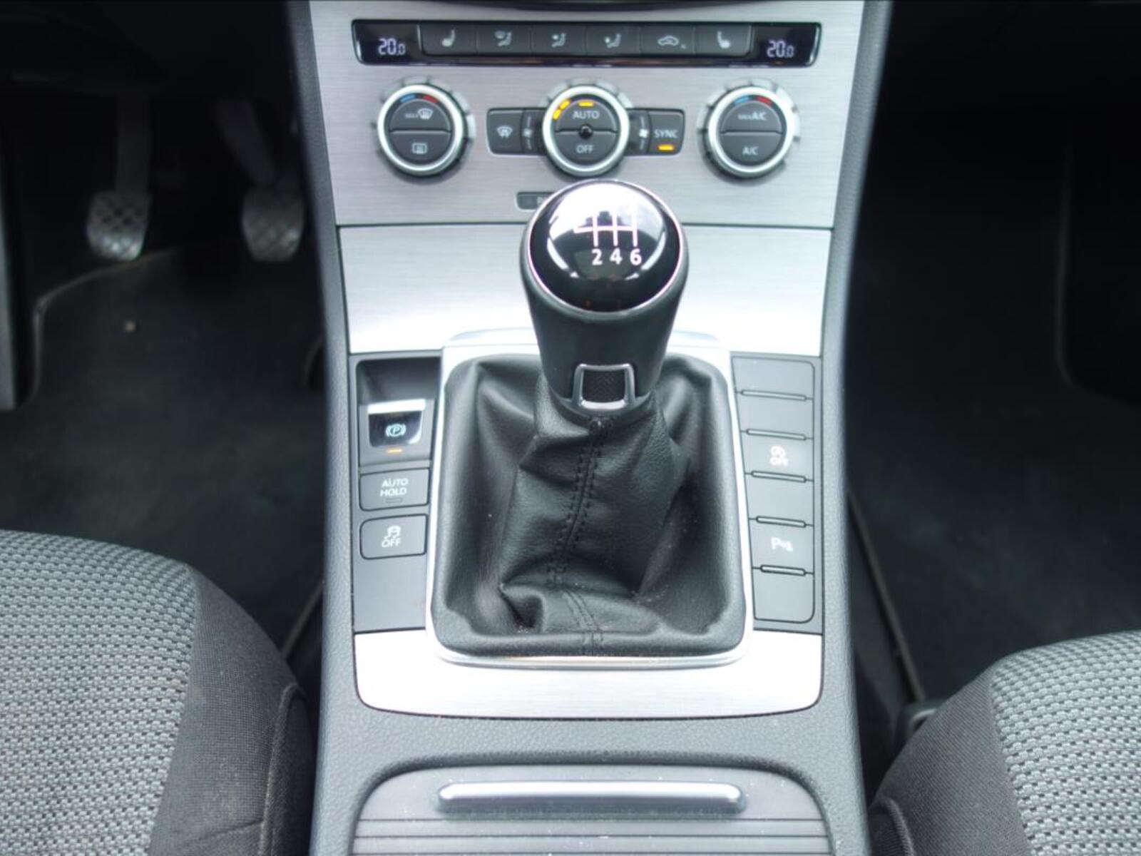 Volkswagen Passat 23