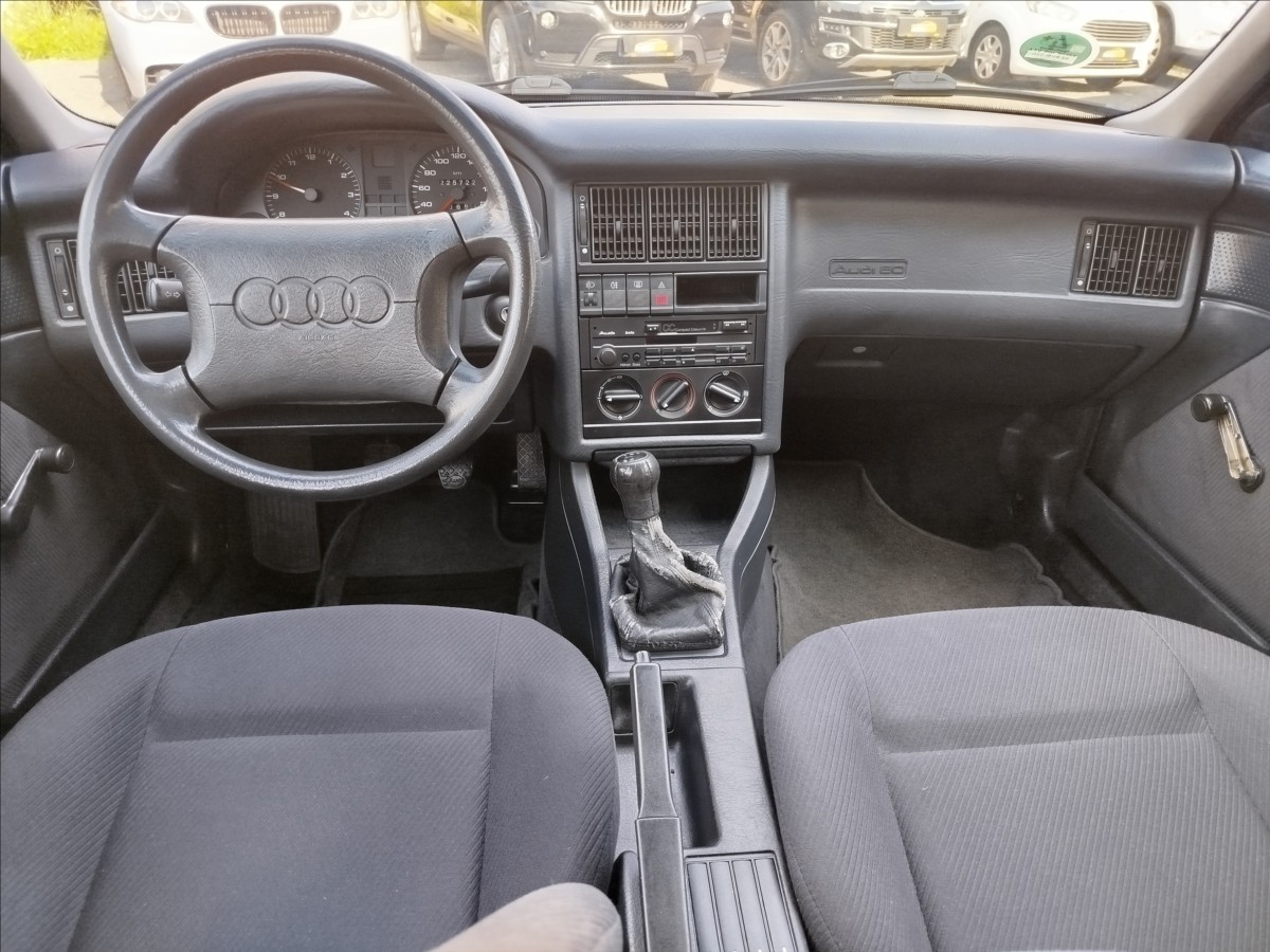 Audi 80