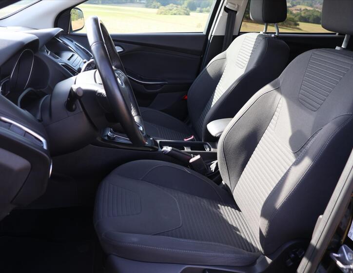Ford Focus 12