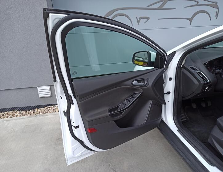 Ford Focus 26