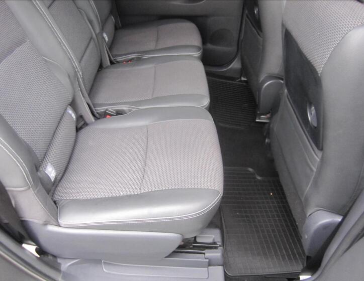 Toyota Verso 21