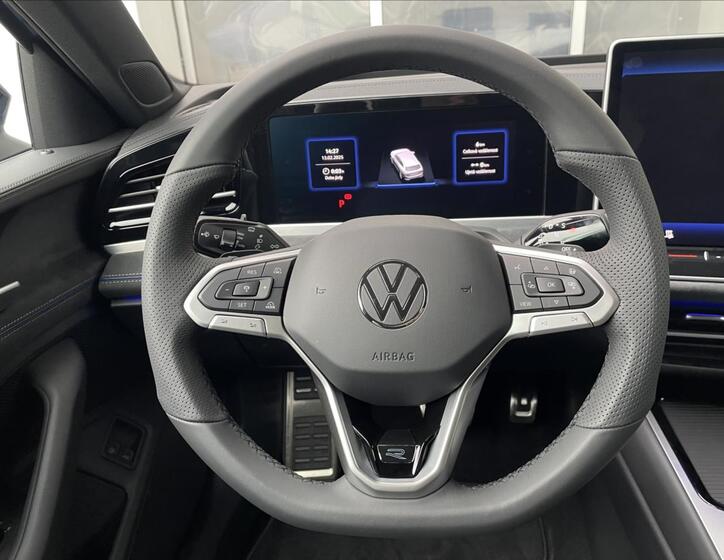 Volkswagen Passat 9