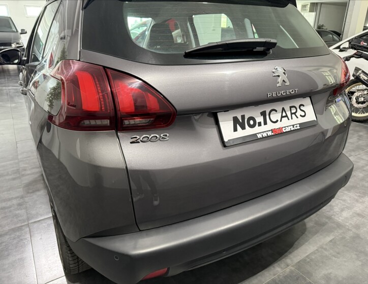 Peugeot 2008 23