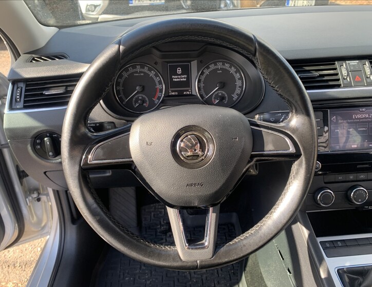 Škoda Octavia 10