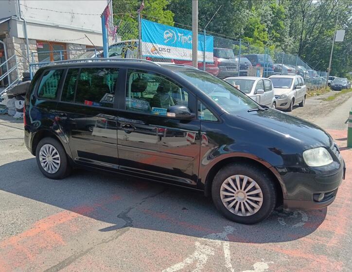 Volkswagen Touran 16