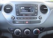 Hyundai i10 16