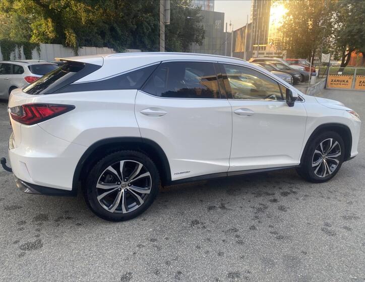 Lexus RX 16