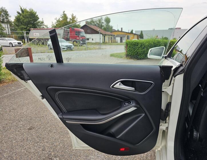 Mercedes-Benz CLA 37