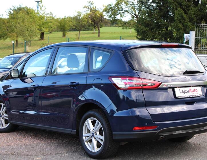 Ford S-MAX 8