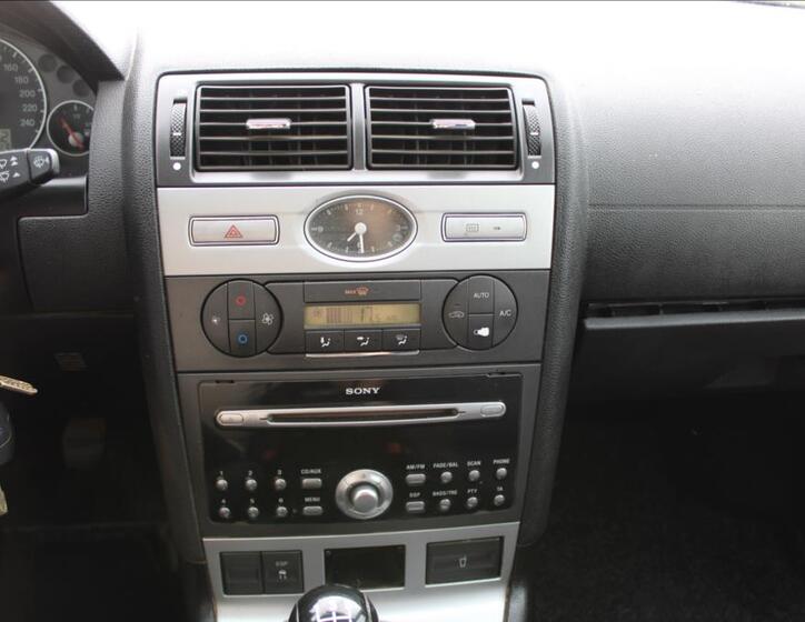 Ford Mondeo 16