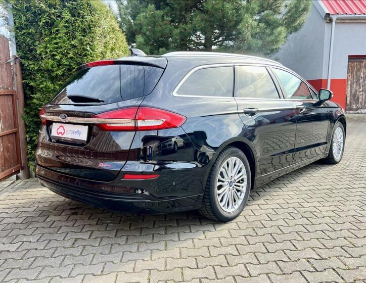 Ford Mondeo 5