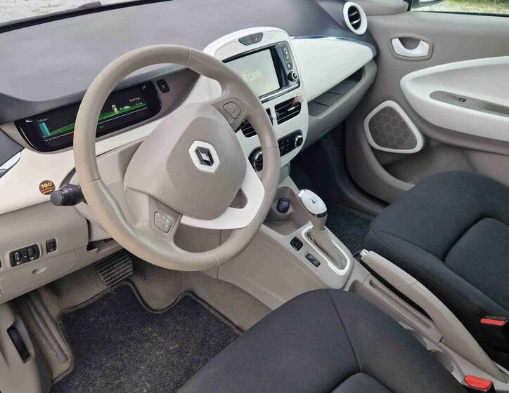 Renault ZOE 7