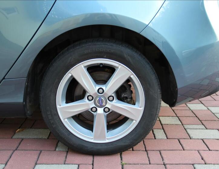 Volvo V40 41