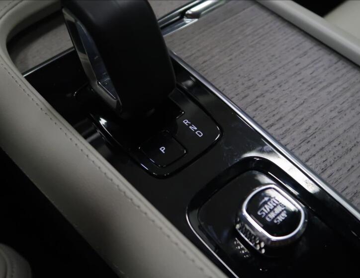 Volvo XC90 29