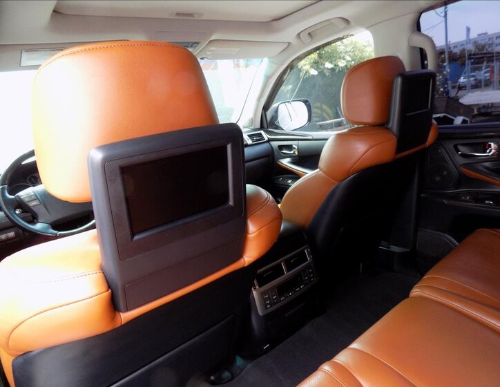 Lexus LX 570 19