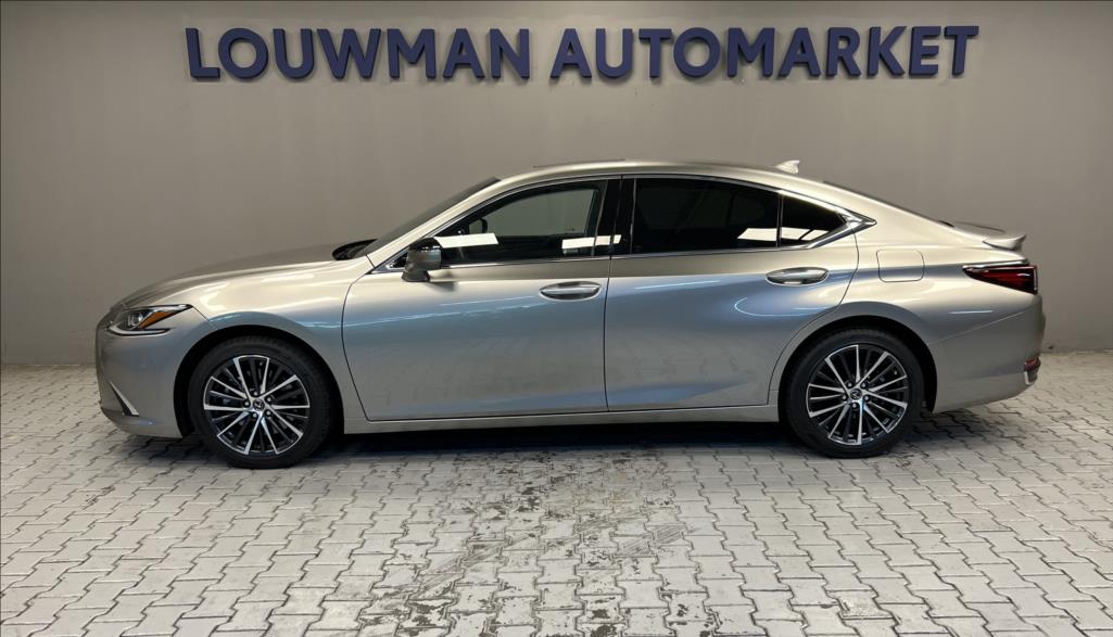 Lexus ES 300h