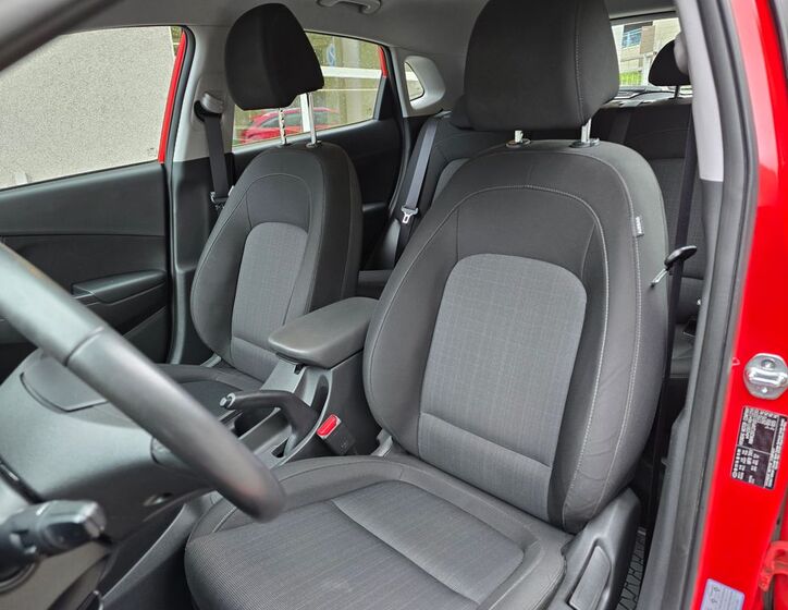 Hyundai Kona 12
