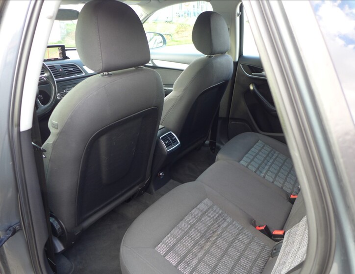 Audi Q3 28
