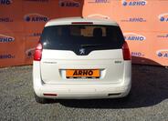 Peugeot 5008 6